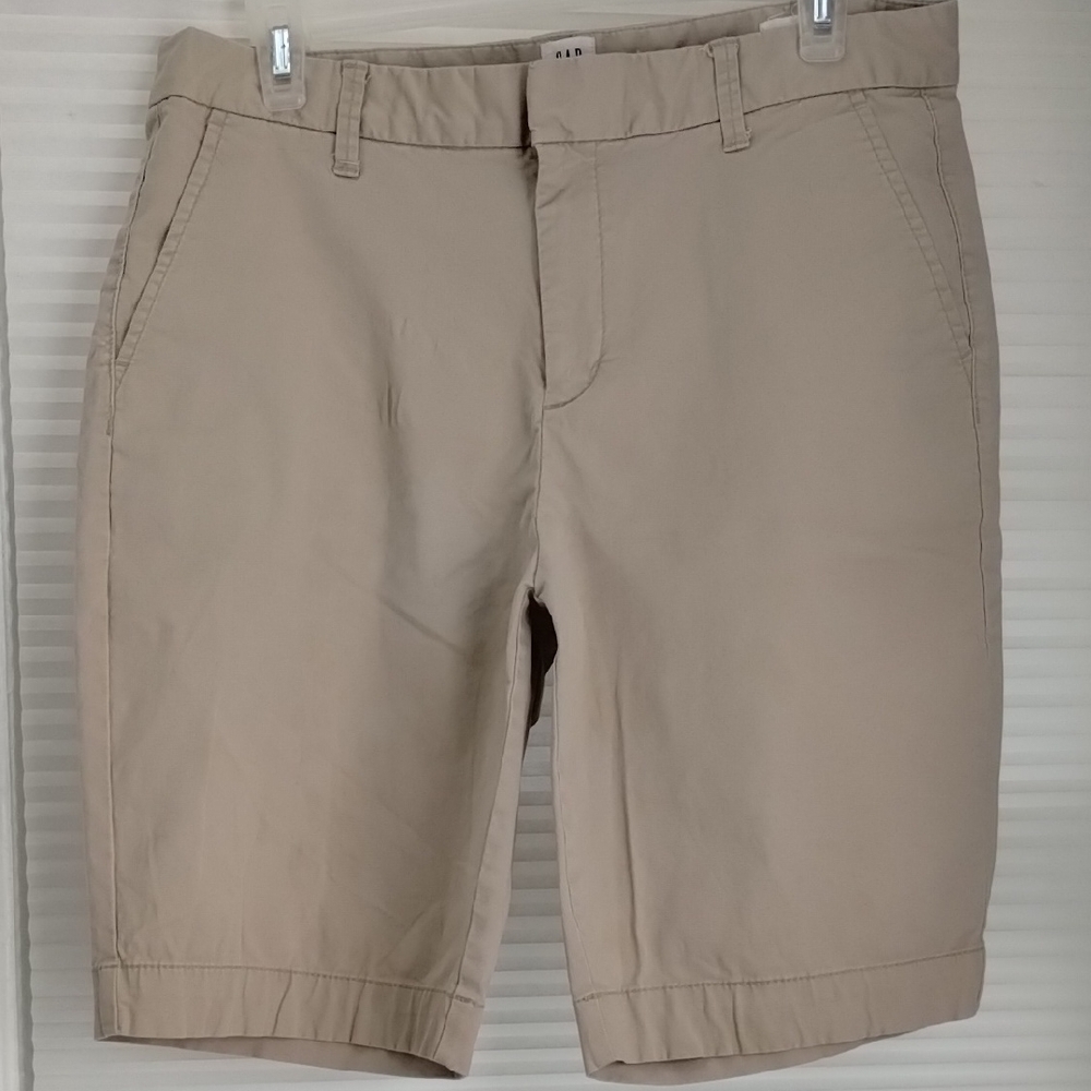 GAP Tan Bermuda Shorts Flat Front Cotton Twill